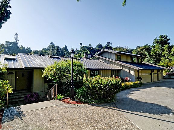 2nd image of 15768 Hidden Hill Pl