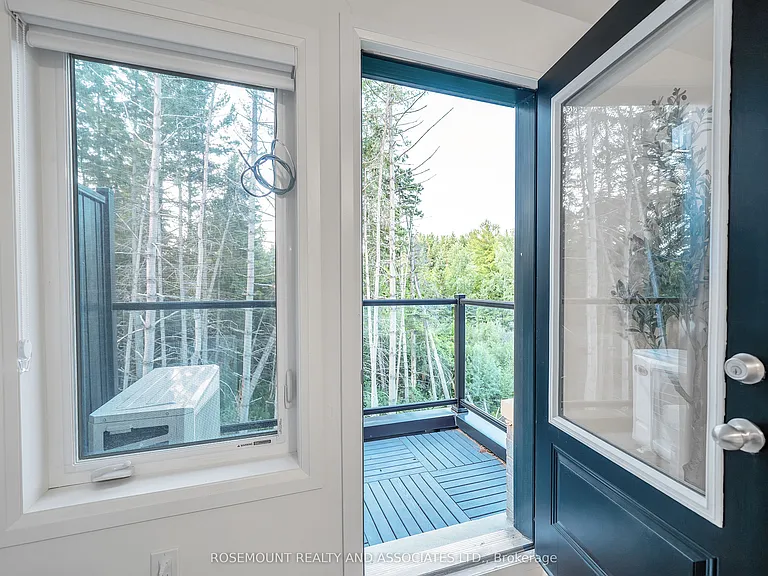 9 Esquire Way — Photo 22