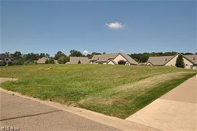 2nd image of Stoneywood Cir NW