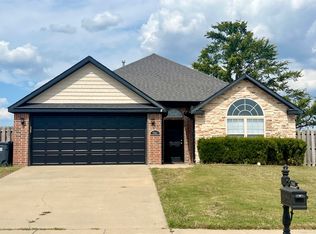 7542 Alivia Cir, Springdale, AR 72762