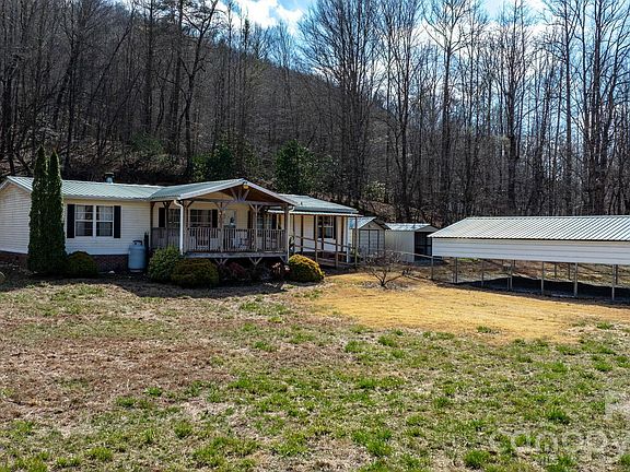 2nd image of 1922 Zacks Fork Rd