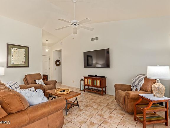 5th image of 1822 E Colonial Dr