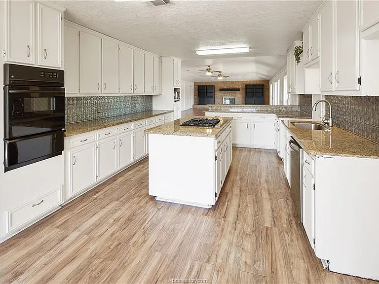 5342 FM 2223 — Photo 7