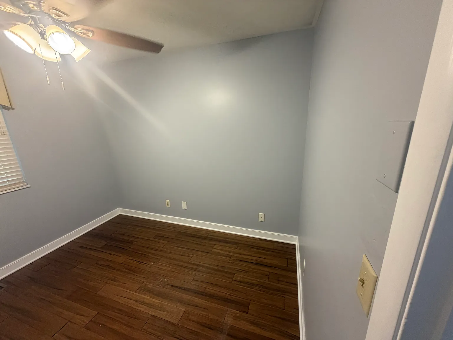 4 bed, 2099 sqft, $4,500 — Photo 3