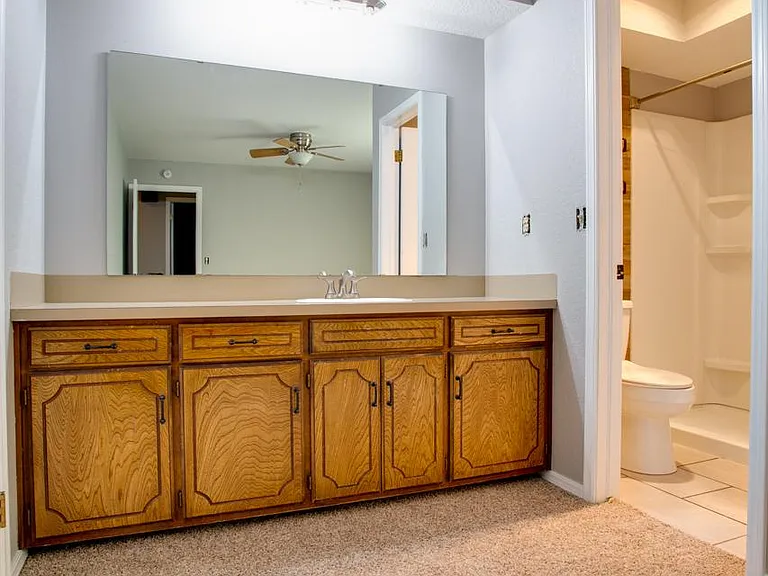 2613 Liberty Ln — Photo 15