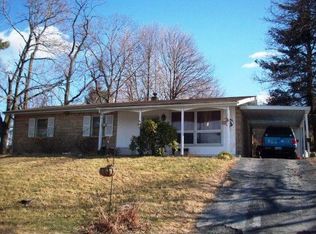 201 Evergreen Rd, New Cumberland, PA 17070