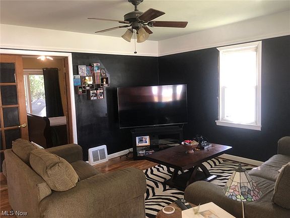 4th image of 39 Berwyck Dr
