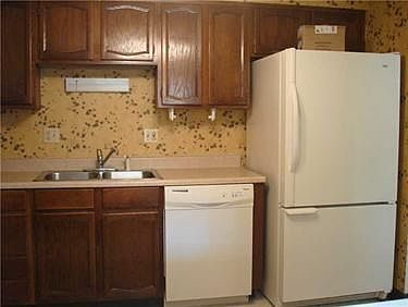4th image of 312 Central Dr