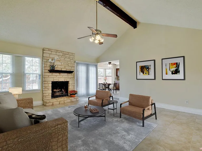 Family Room - virtual staged