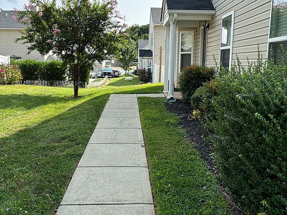 2nd image of 817 Ranchero St