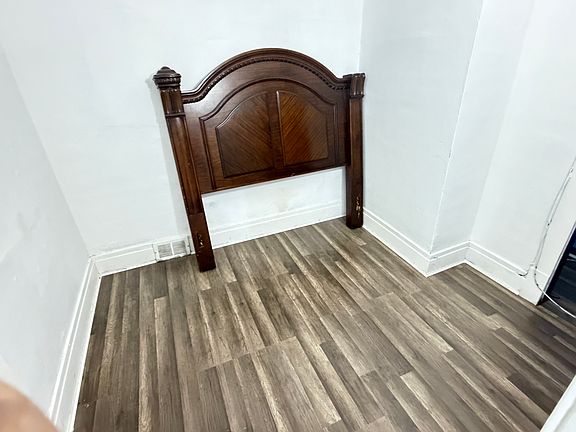 2nd image of 43 Northumberland Ave #2