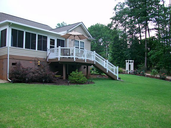 Back Yard, Deck, Sun Room
