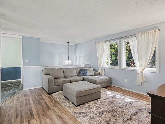3rd image of 8166 Janero Ave S