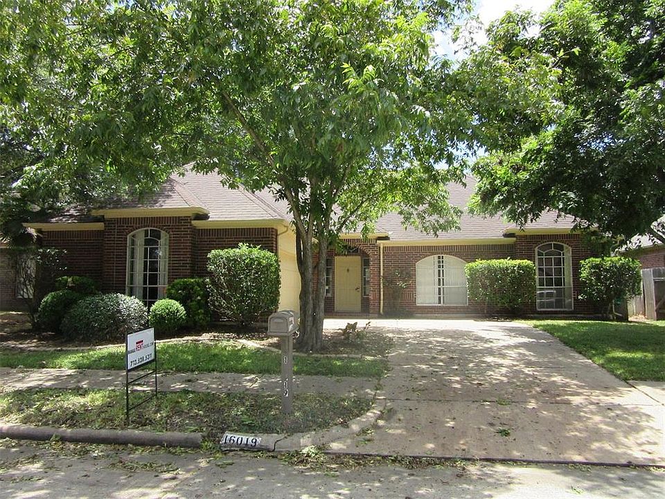 1st image of 16019 Silver Valley Dr