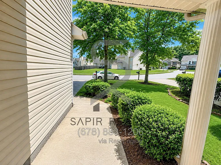 11265 Aliyah Dr — Photo 2