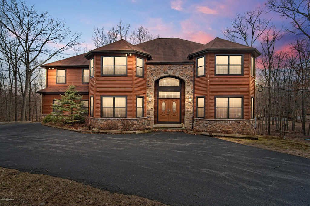 372 Blue Ridge Dr, Canadensis, PA 18325 Zillow