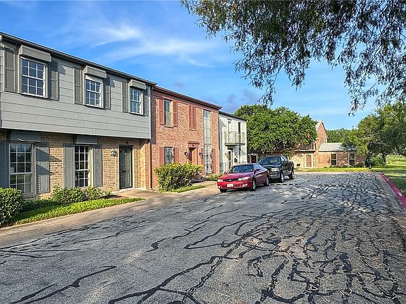 2nd image of 79 Townhouse