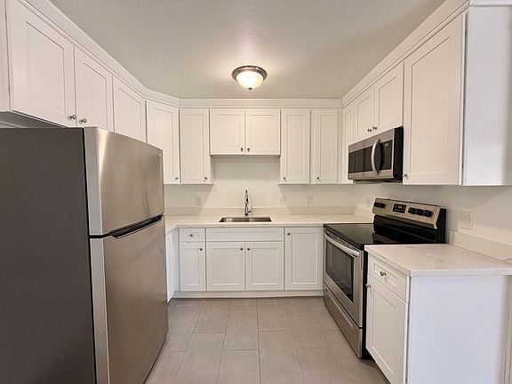 5th image of 551 Mariposa Ave APT 6