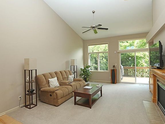 4th image of 450 W Trace Dr