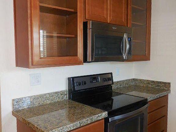 3rd image of 255 S Ventura Rd Unit 227