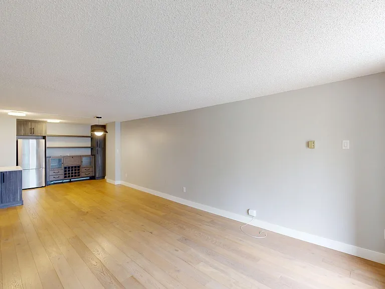1001 13th Ave SW #940 — Photo 5