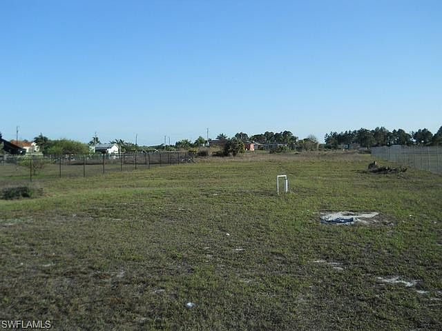 2nd image of 2160 47th Ave NE