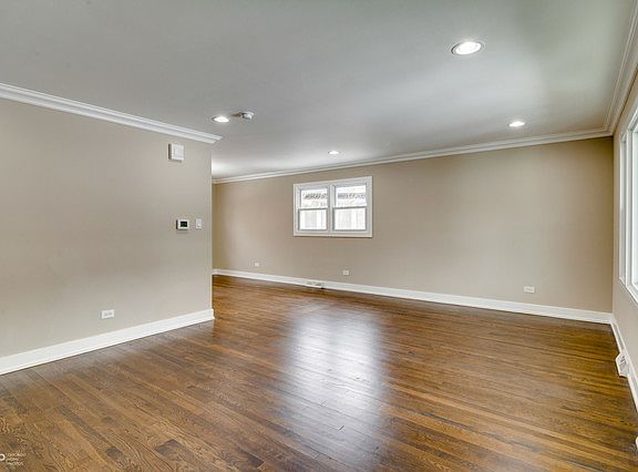 4th image of 3606 Brookmeade Dr