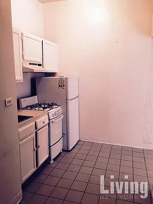 Rented by Living New York | media 9