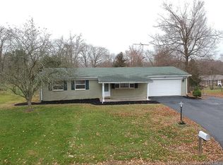 5005 Lakeview Dr, Floyds Knobs, IN 47119