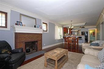 2nd image of 901 N Taylor Ave