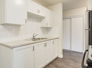 Willows Apartments, Camrose, AB T4V 2Y3