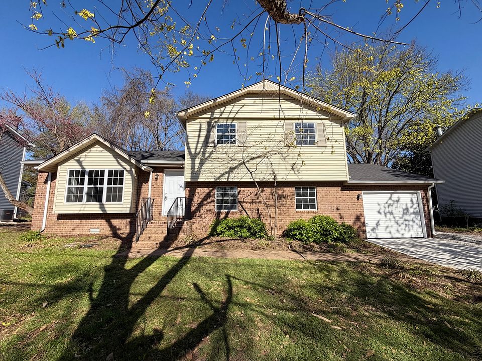 1st image of 5148 Roxborough Dr