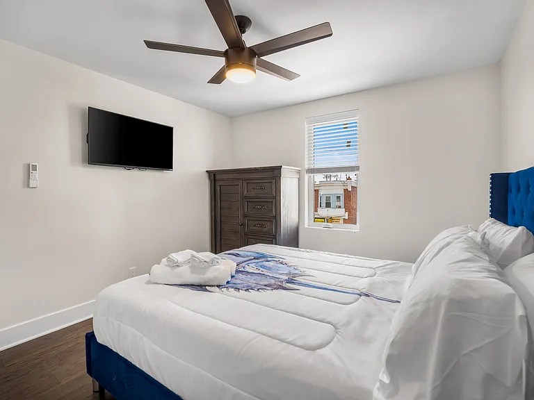 1059 Asbury Ave #2 — Photo 2