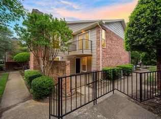 7510 Holly Hill Dr APT 154, Dallas, TX 75231
