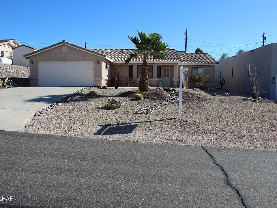 1st image of 3656 Parkview Dr