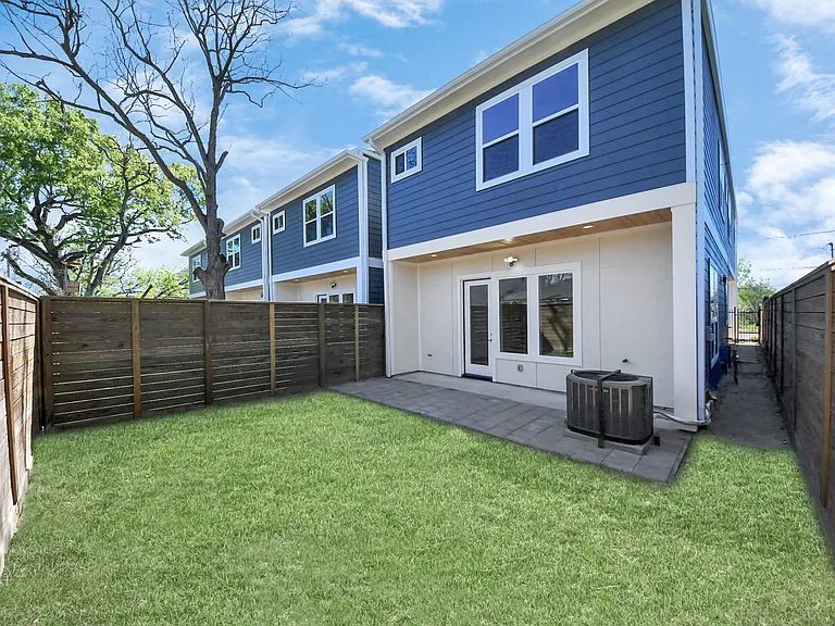 3829B Mainer St — Photo 34