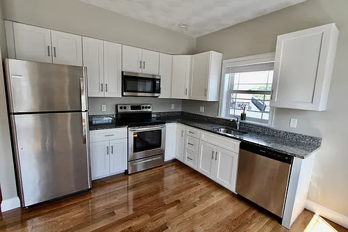 9 Dehon St Photo 1