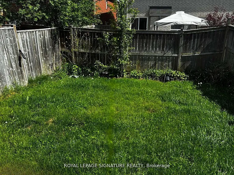 27 Roadmaster Ln #MAIN — Photo 8