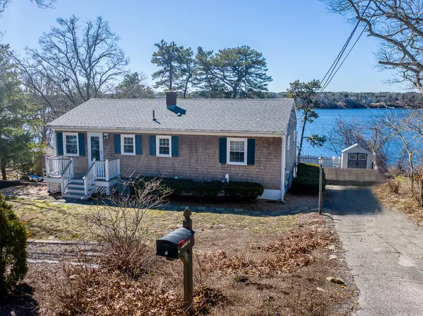 7 Leslie Lane, Yarmouth Port, MA 02675
