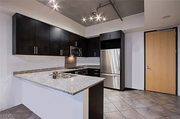 353 E Bonneville Ave #471 — Photo 9