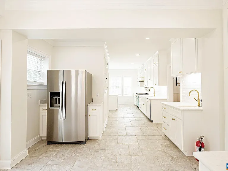 675 Evergreen Ave — Photo 9