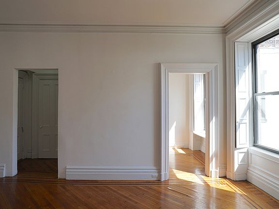 2nd image of 134 Joralemon St #2A