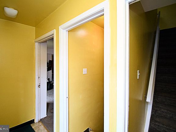 4th image of 9174 Frankford Ave