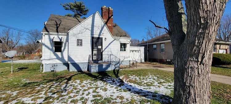 1st image of 239 W Coolspring Ave