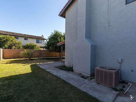 3rd image of 2755 S Marion Ave