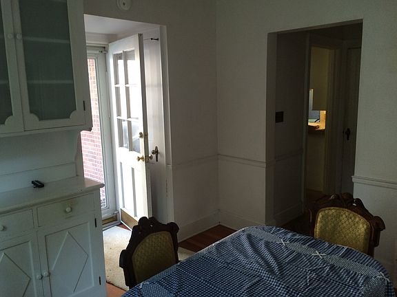 4th image of 3095 Stratford Avenue