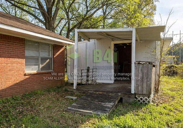 1917 Watkins Dr — Photo 17