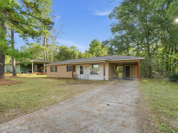 3976 Rainey Rd, Jackson, MS 39212
