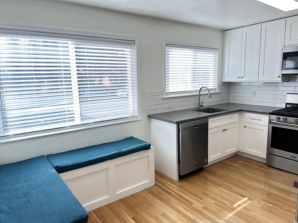 Eat in Kitchen