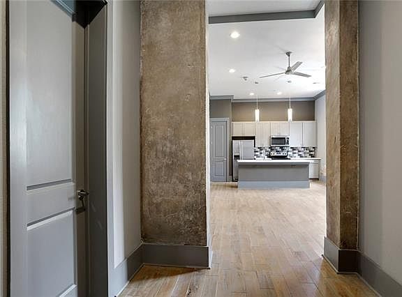 5th image of 309 Chartres St #C